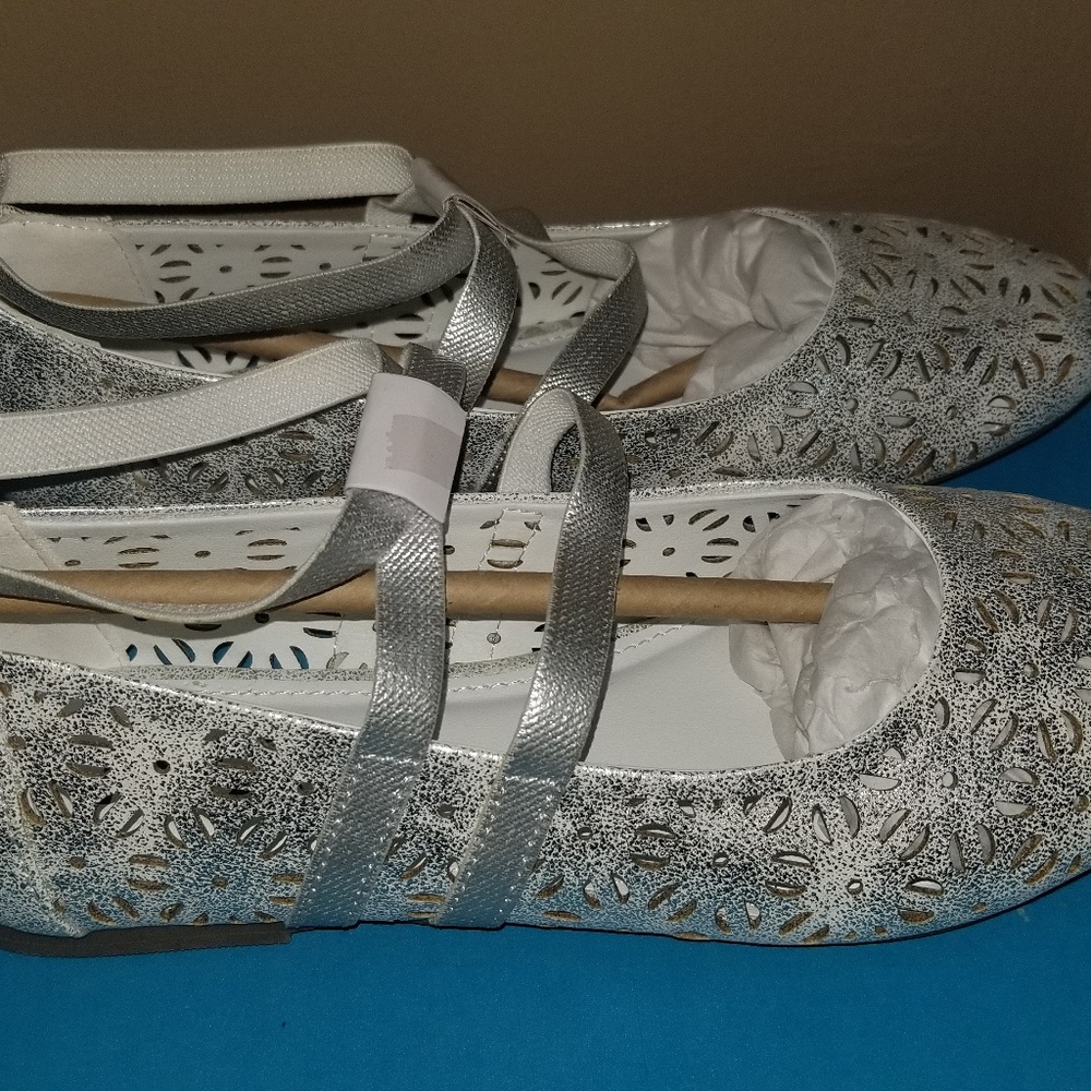 NWT MIA Kids Abigaill Strappy Ballet Flat